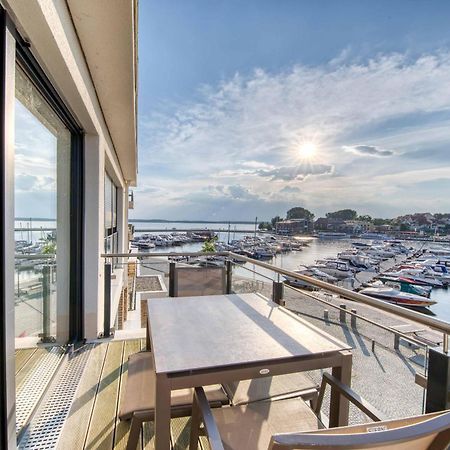 Mueritz Utkiek - Apartment Mit Seeblick & Balkon In Der Hafenresidenz Waren  Extérieur photo