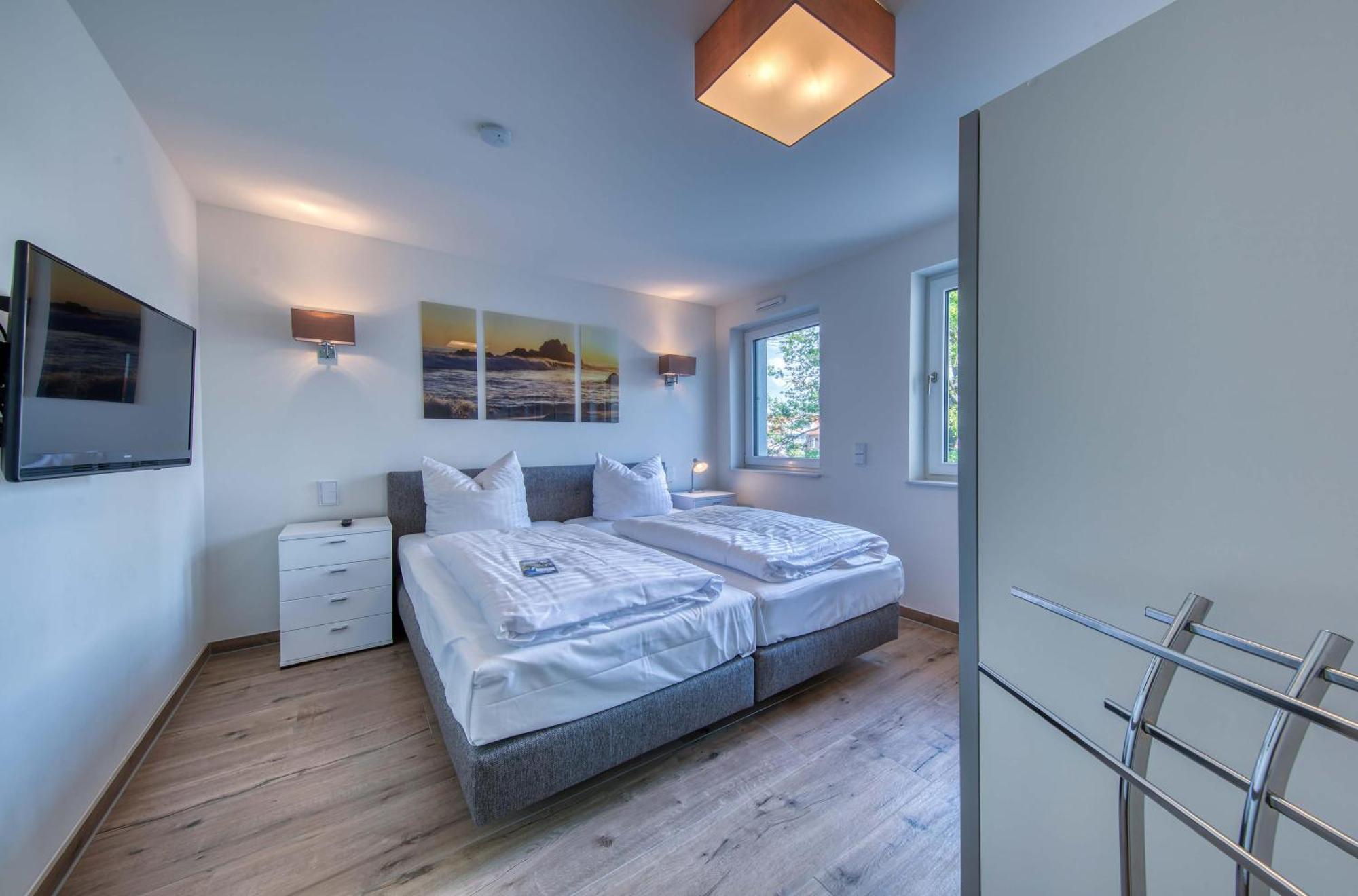 Mueritz Utkiek - Apartment Mit Seeblick & Balkon In Der Hafenresidenz Waren  Extérieur photo