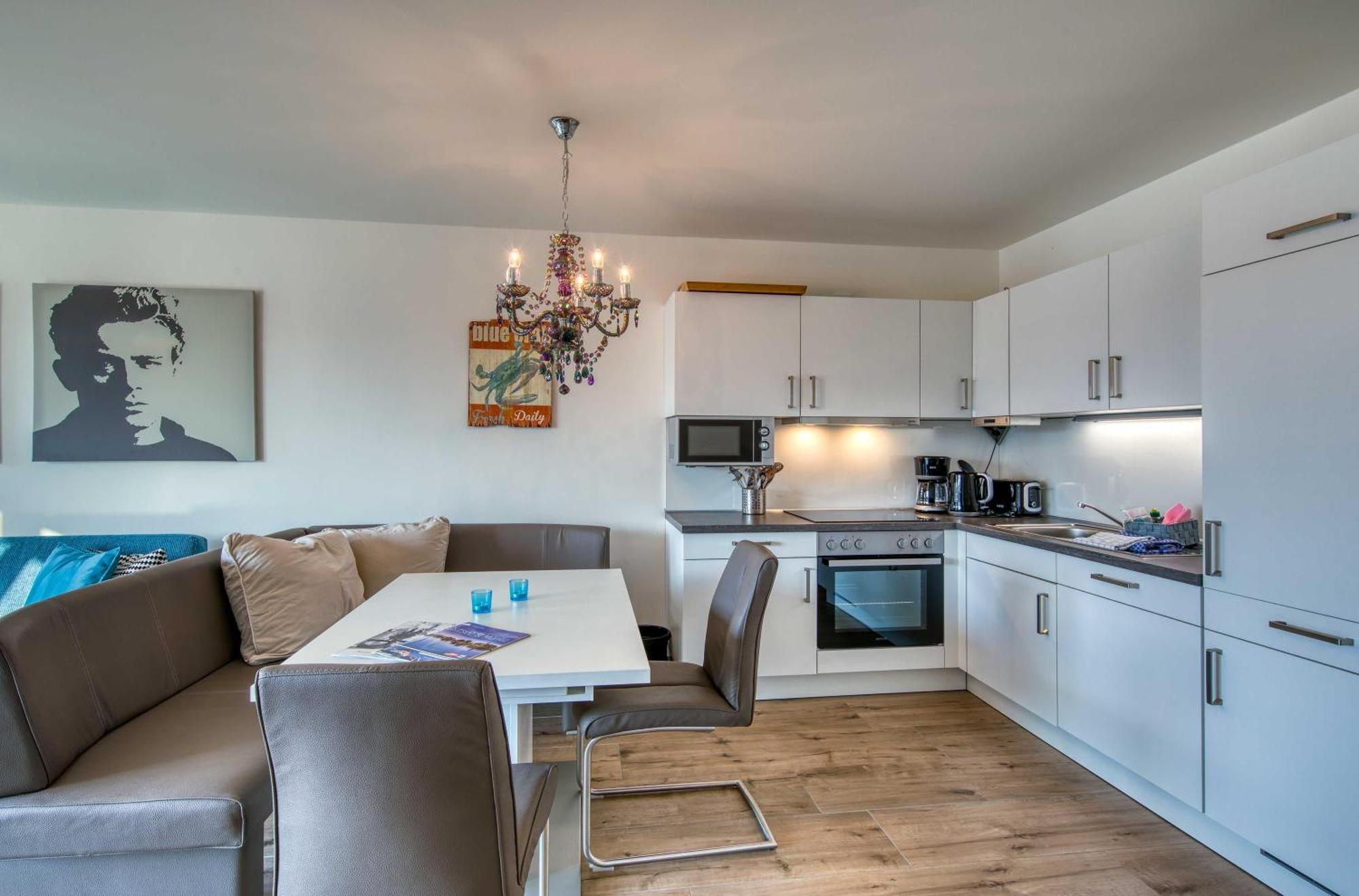 Mueritz Utkiek - Apartment Mit Seeblick & Balkon In Der Hafenresidenz Waren  Extérieur photo
